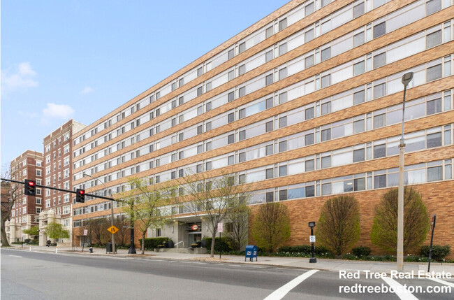 Building Photo - 1400 Beacon St