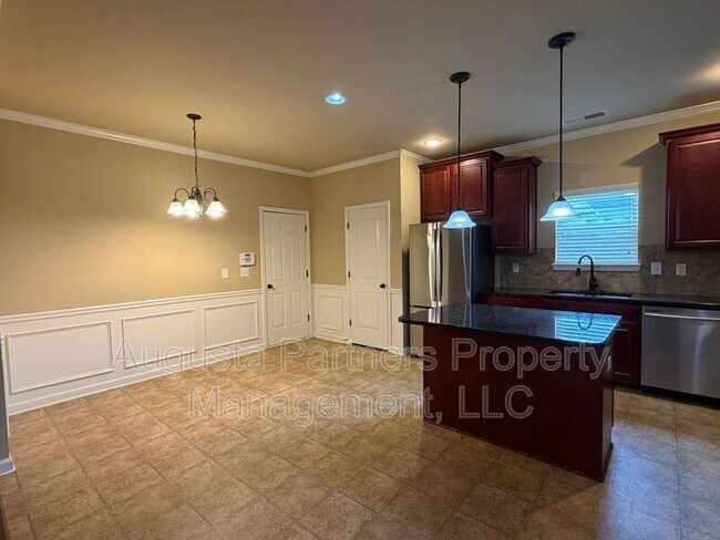 Building Photo - 3012 Burgess St