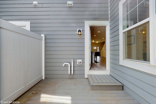 Building Photo - 268 Hoffmann Dr