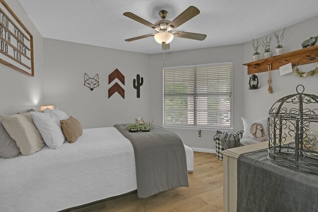 Building Photo - Call Sabrina Thomas at 757-767-0767 for more information