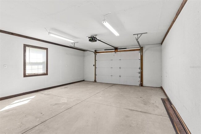 Building Photo - 16727 SE 91st St