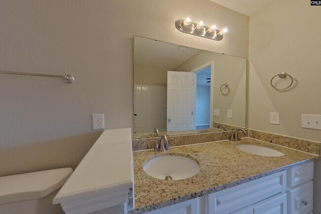 Building Photo - 61 Bluebead Ct