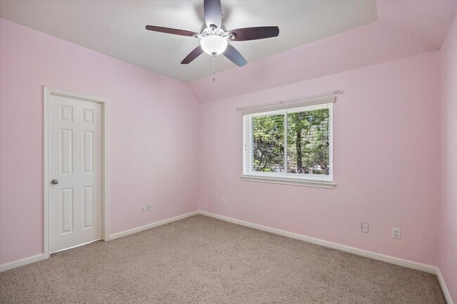 Building Photo - 13518 Via Chianti Ln