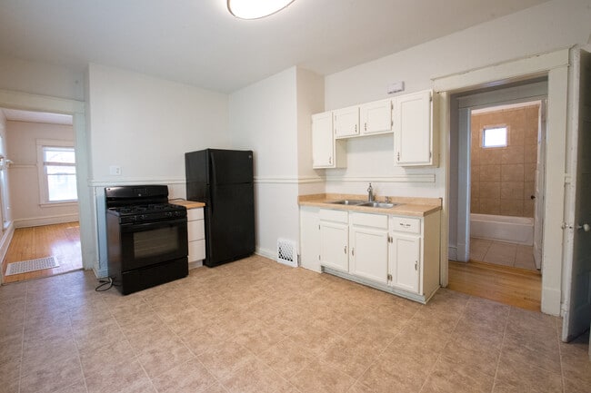 Building Photo - 3410 N Booth St