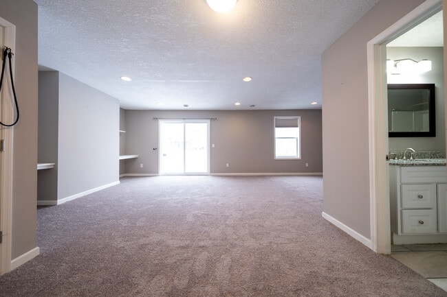 Building Photo - 20817 Guthrie Dr