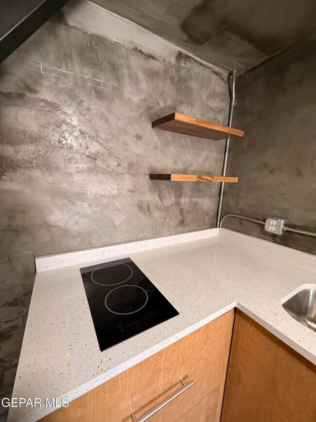 Building Photo - 2700 Federal Ave