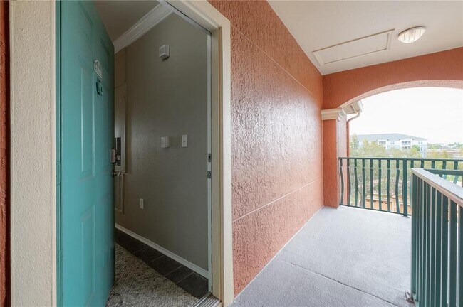 Building Photo - 2709 Via Cipriani