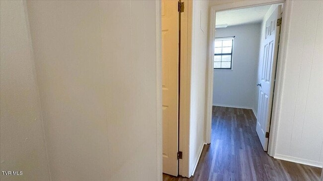 Building Photo - 241 Parker St