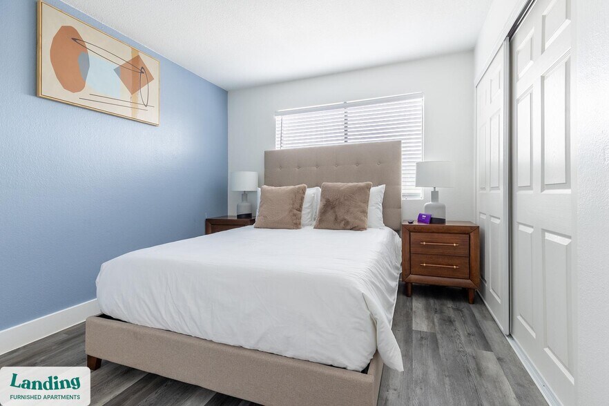 Building Photo - 5704 W Thomas Rd