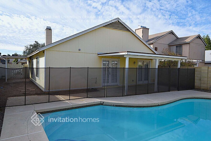 Building Photo - 6432 W Christy Dr