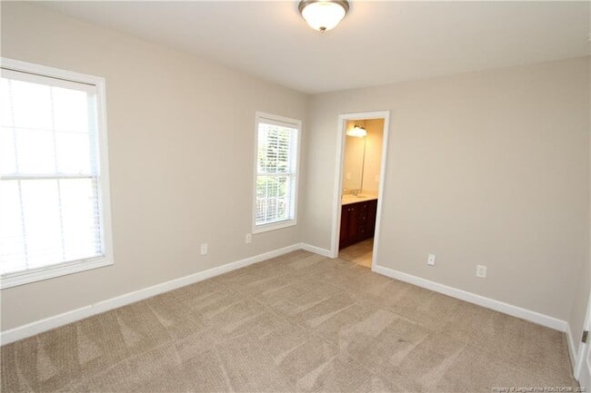 Building Photo - 5233 Stone Station Dr