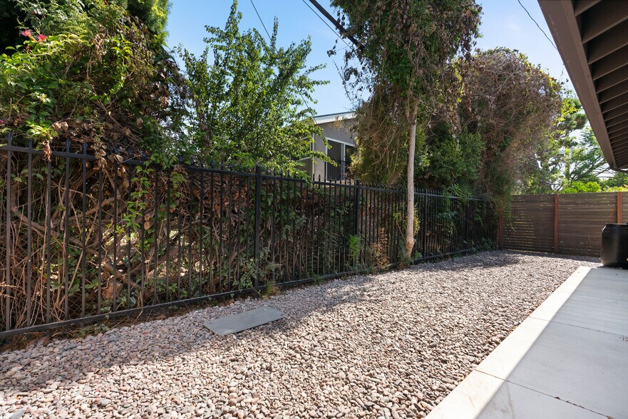 Building Photo - 2447 29th St