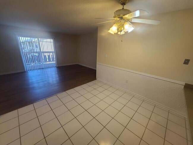 Building Photo - 254 Ulster Ln