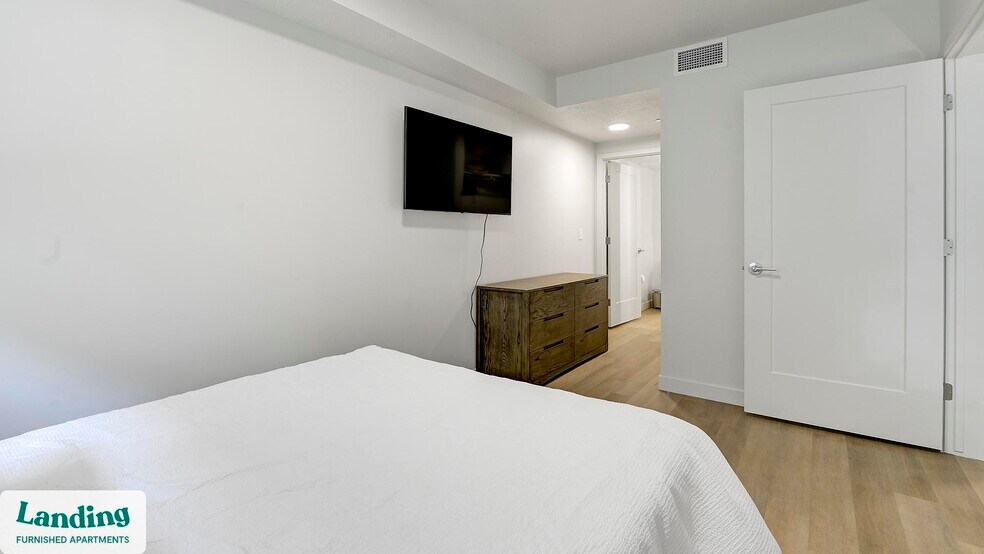 Building Photo - 352 S 500 E