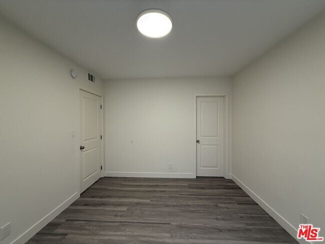 Building Photo - 1760 S Bentley Ave