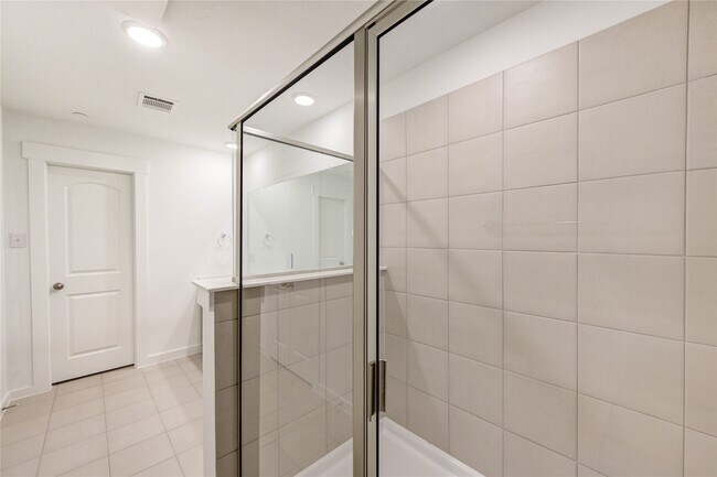 Building Photo - 11914 Carvalho Dr