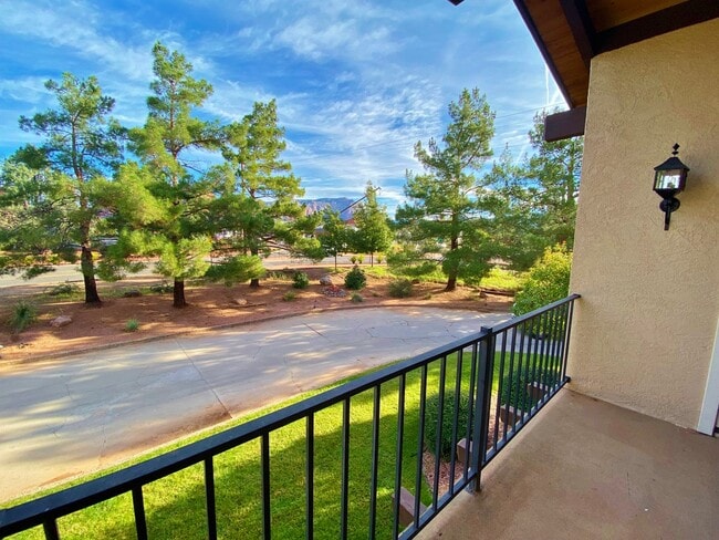 Building Photo - CONDO - OAK CREEK ESTADOS - VILLAGE OF OAK CREEK