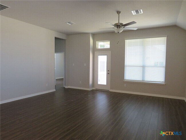 Building Photo - 6308 Golden Gate Dr