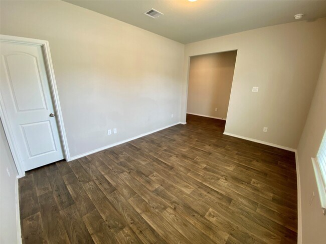Building Photo - 13832 Rock Island Trl