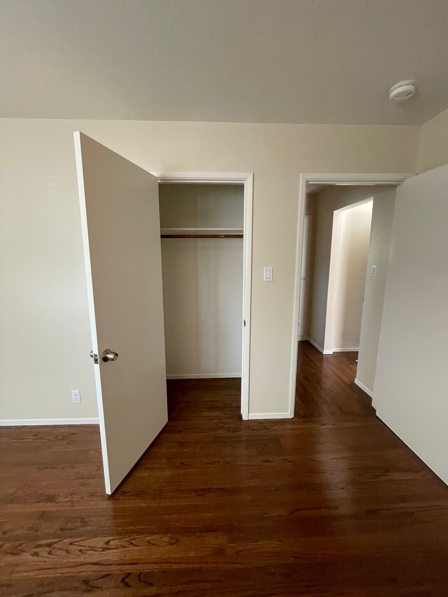 Bedrom - 2934 Brookdale Ave