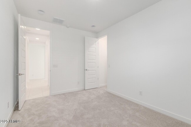 Building Photo - 11157 W Parkway Dr