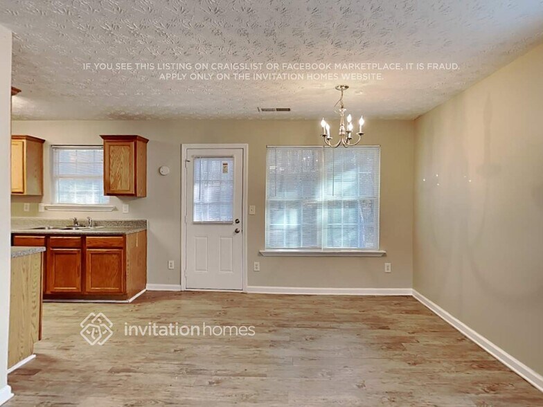 Building Photo - 8251 Sterling Ln