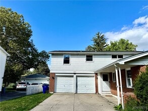 Building Photo - 28 Ayrault Dr