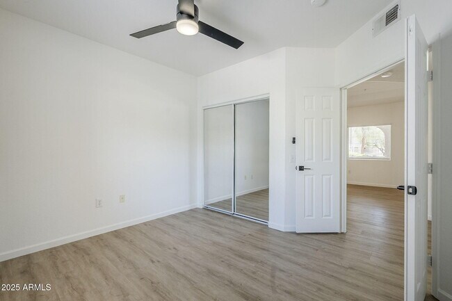 Building Photo - 9455 E Raintree Dr