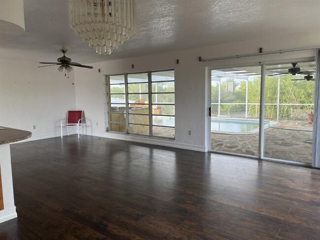 Building Photo - 4126 Gardner Dr