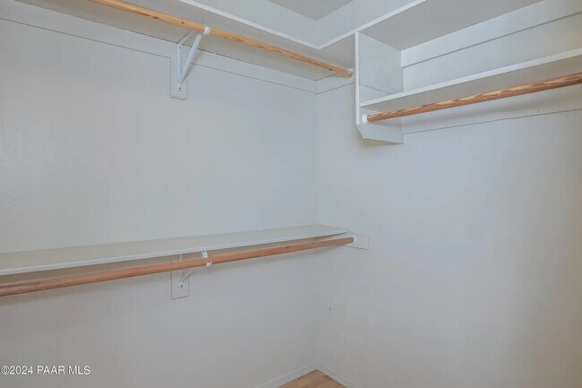 Building Photo - 1455 N Steuer Dr