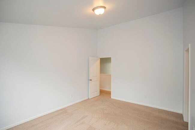 Building Photo - 3601 Harpeth Springs Dr