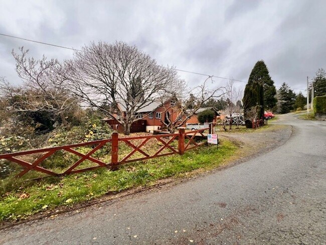 Building Photo - 2167