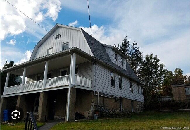 Primary Photo - 140 Bradley Ave
