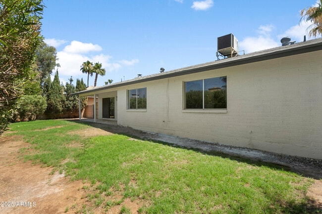 Building Photo - 6221 E Evans Dr