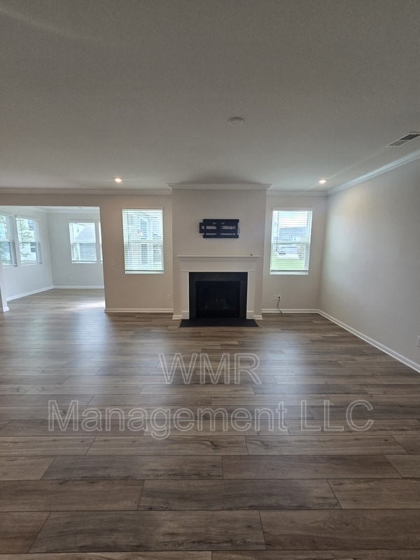Building Photo - 1119 Bellshill Dr