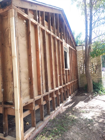 Building Photo - 1907 W 28th Ave