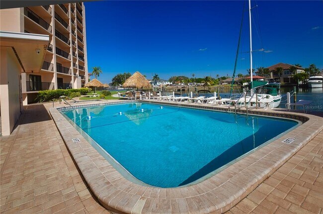 Building Photo - 51 Island Way