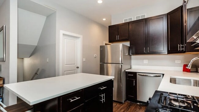 Building Photo - 1922 N Rockwell St