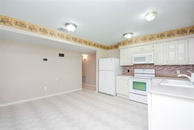 Building Photo - 3907 Postwood Dr