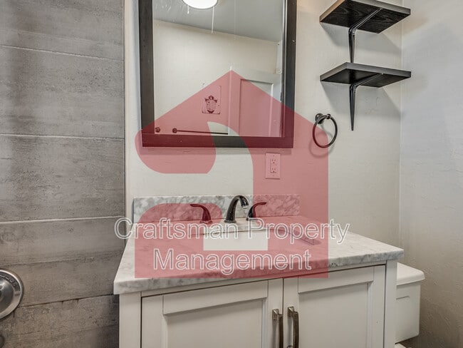 Building Photo - 3225 NW 33rd St