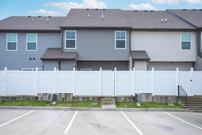 Building Photo - 429 Rick Mccormick Dr