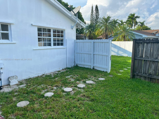Building Photo - 14075 SW 45th Terrace