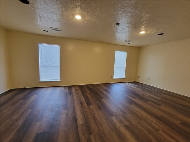Building Photo - 12811 Stillington Dr