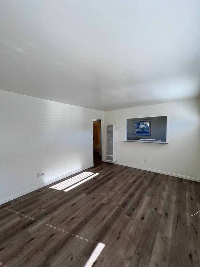 Building Photo - 2166 Felspar St