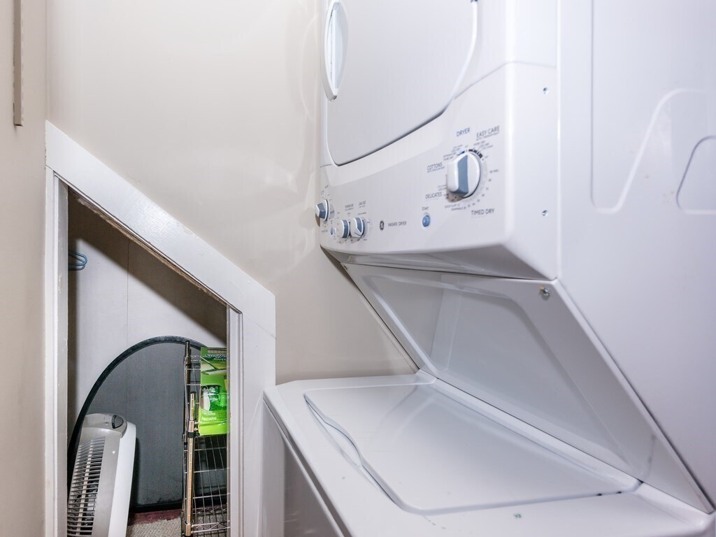 Building Photo - 48 Appleton St