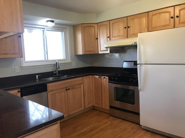 Building Photo - 2865 Burlington St