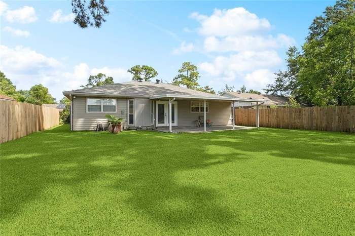 Building Photo - 202 Almond Creek Rd