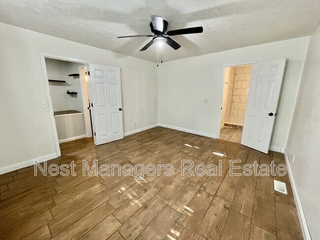 Building Photo - 418 Watergap Dr