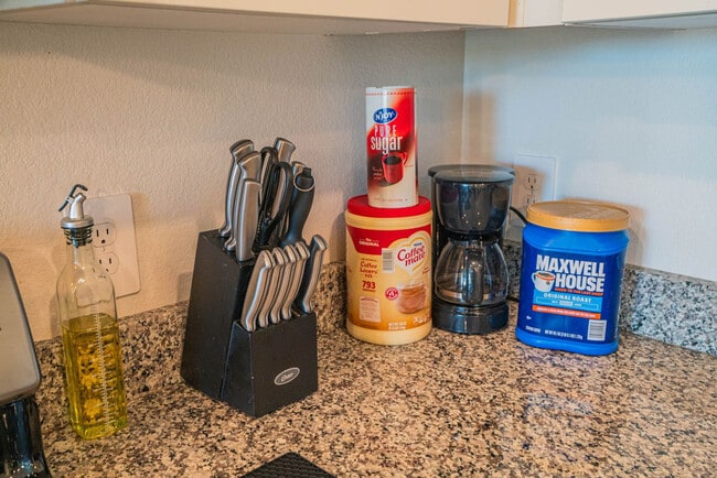 Building Photo - 9600 W Georgia Ave