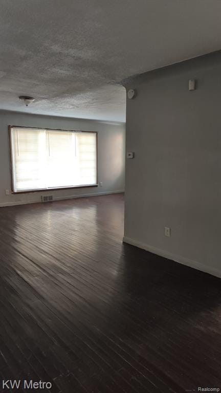 Building Photo - 8272 Outer Dr E